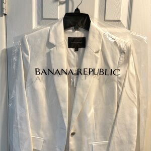 Banana Republic White Blazer - Size 6 NWT
